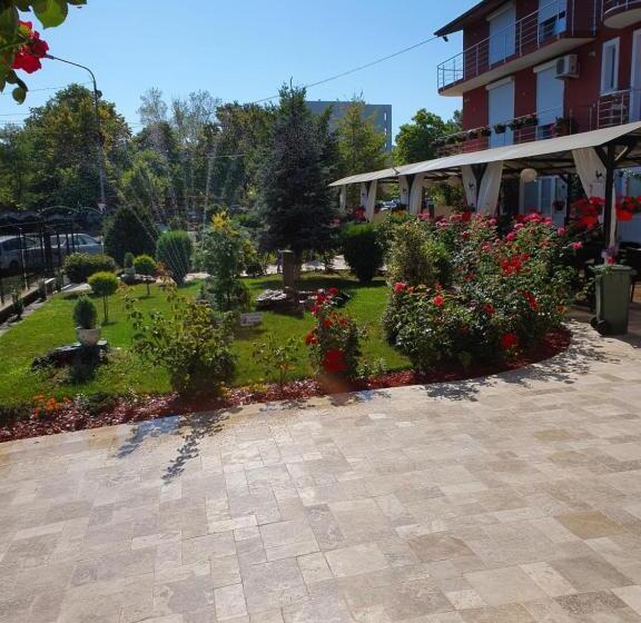 Пансион Vila Diamond