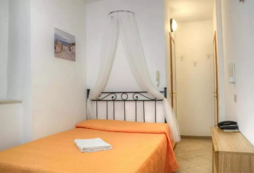 ホテル Villa Lina