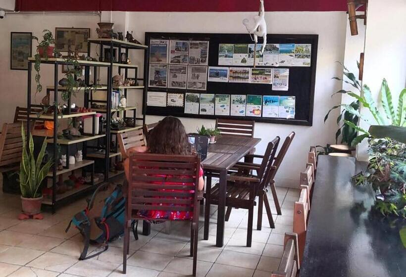 Akinabalu Youth Hostel