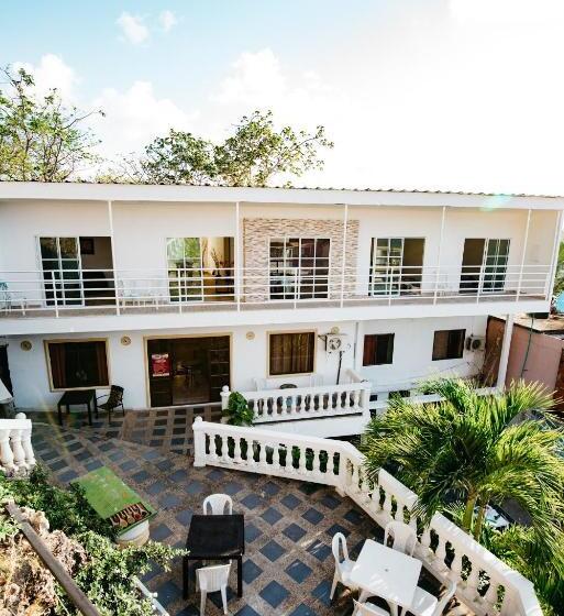 هاستل The Rock House Eco