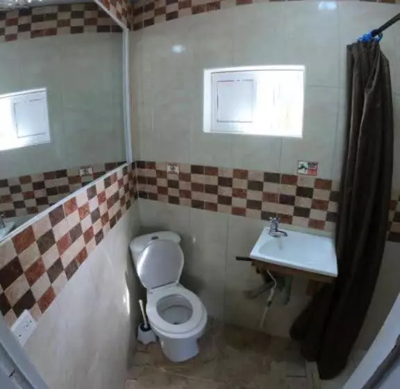 هاستل The Rock House Eco