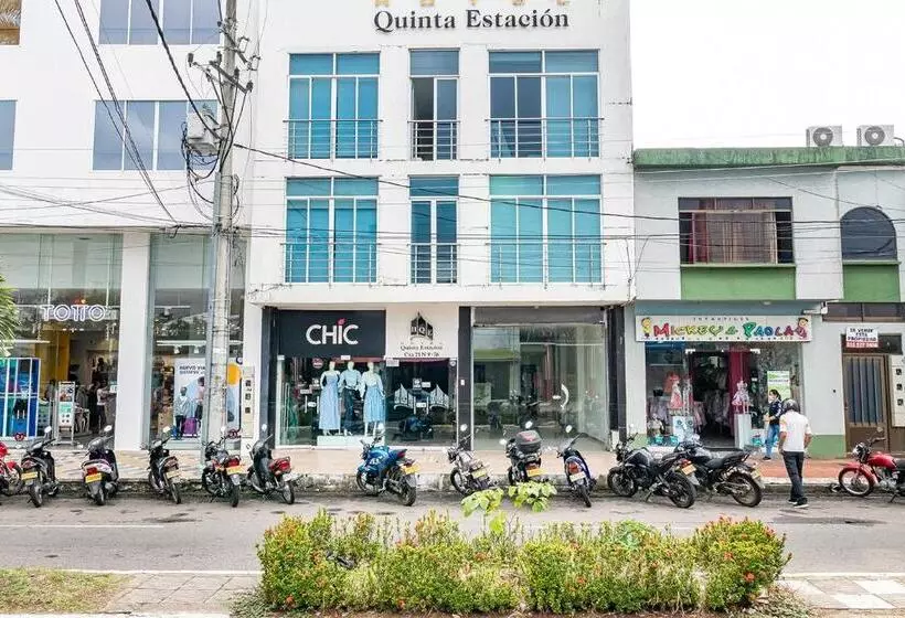 ホテル Quinta Estacion