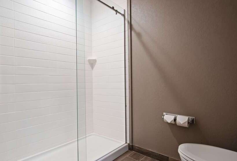 فندق Spark By Hilton Erie