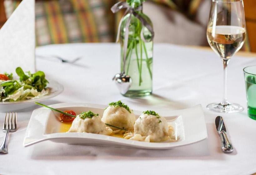 فندق Gasthof Appartements Sportalm