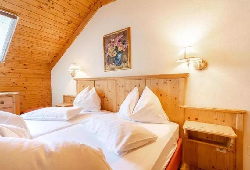 ホテル Gasthof Appartements Sportalm