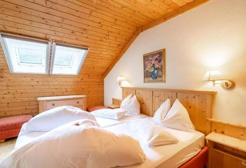 ホテル Gasthof Appartements Sportalm