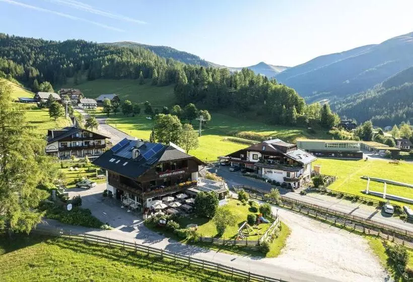 ホテル Gasthof Appartements Sportalm