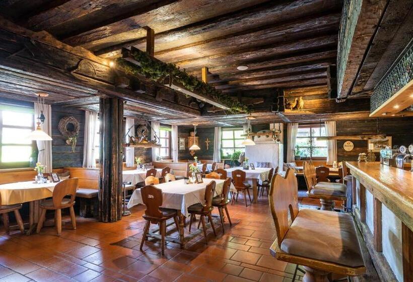 فندق Gasthof Appartements Sportalm