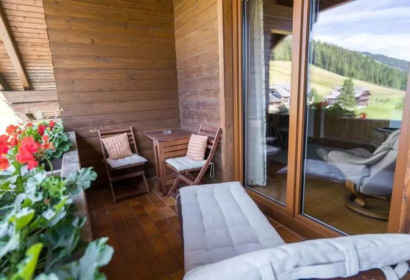 ホテル Gasthof Appartements Sportalm