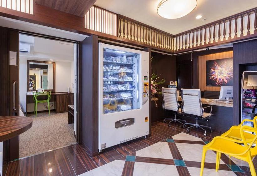 בית מלון כפרי Kariyushi Lch. Premium