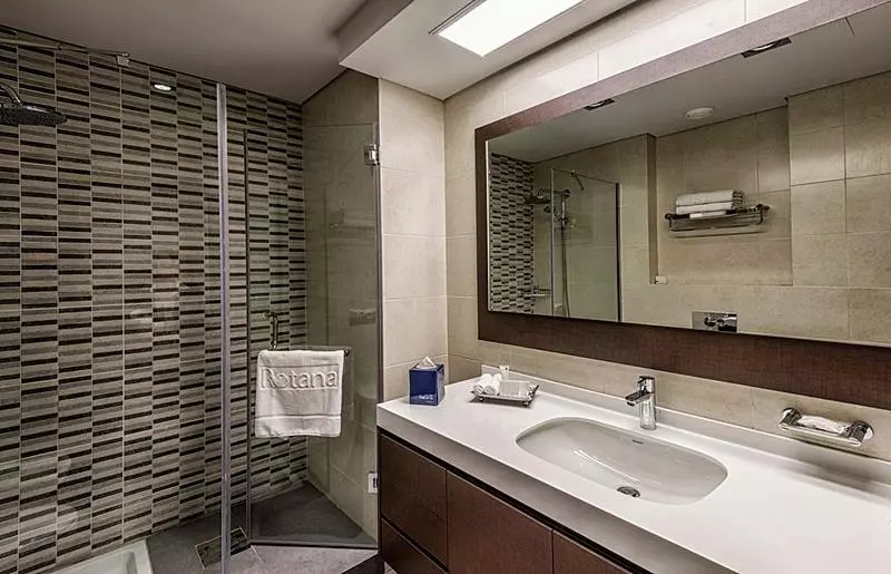 هتل Kin Plaza Arjaan By Rotana