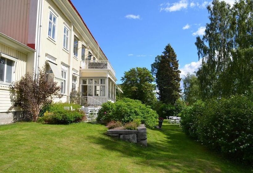 هتل Stiftsgården Hostel Skellefteå