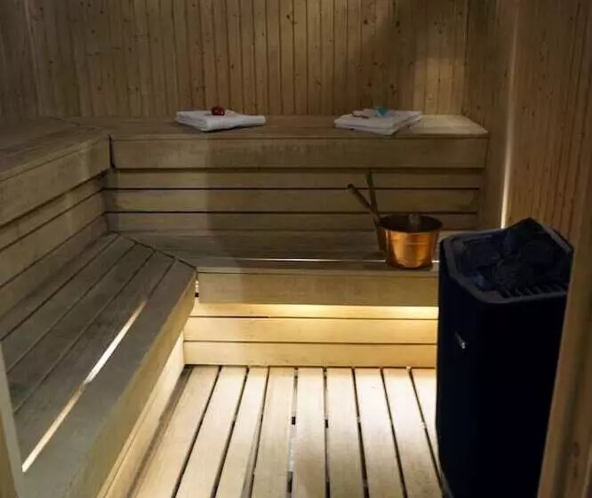 هتل Stiftsgården Hostel Skellefteå