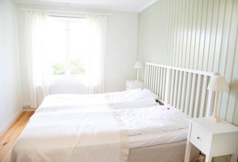 هتل Stiftsgården Hostel Skellefteå