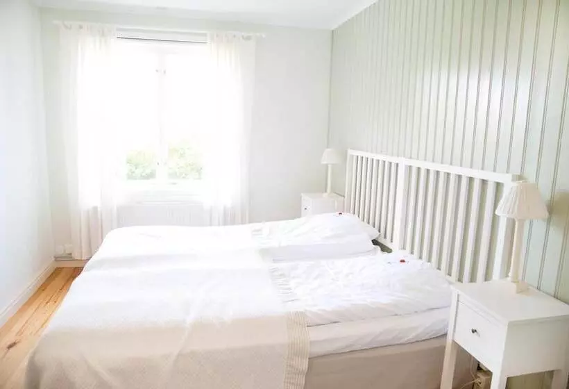 هتل Stiftsgården Hostel Skellefteå
