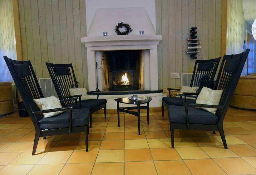 هتل Stiftsgården Hostel Skellefteå