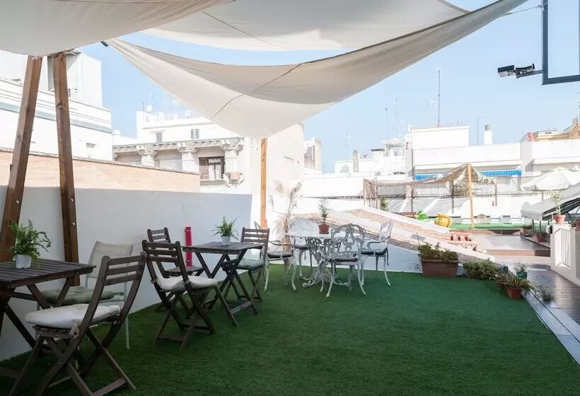 The Nomad Hostel&pension
