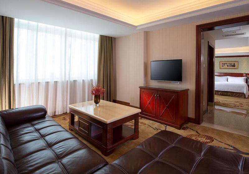 Vienna Hotel Shenzhen Futian Bagua Road