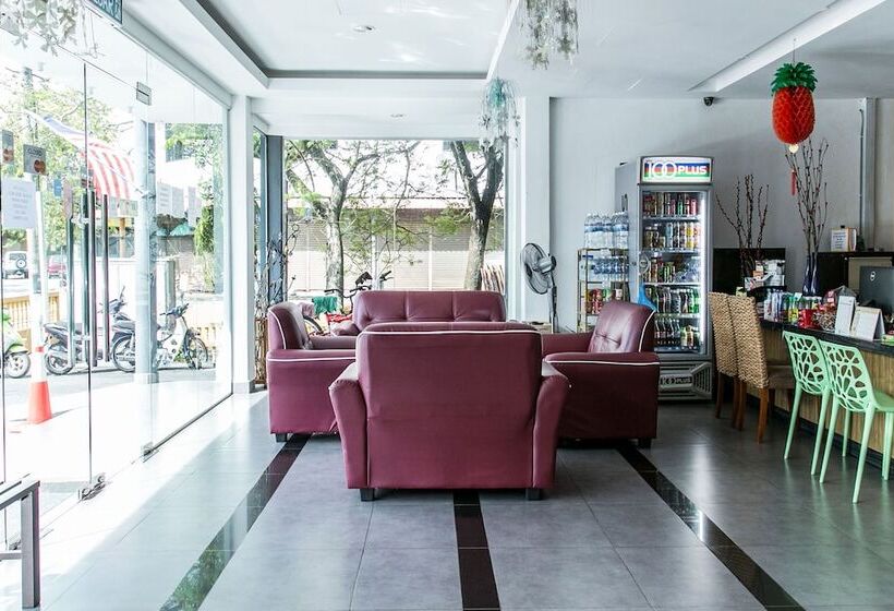 Hotel Capital O 91017 Tuba Beach Resort @ Pulau Tuba