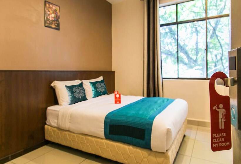 Hotel Capital O 91017 Tuba Beach Resort @ Pulau Tuba