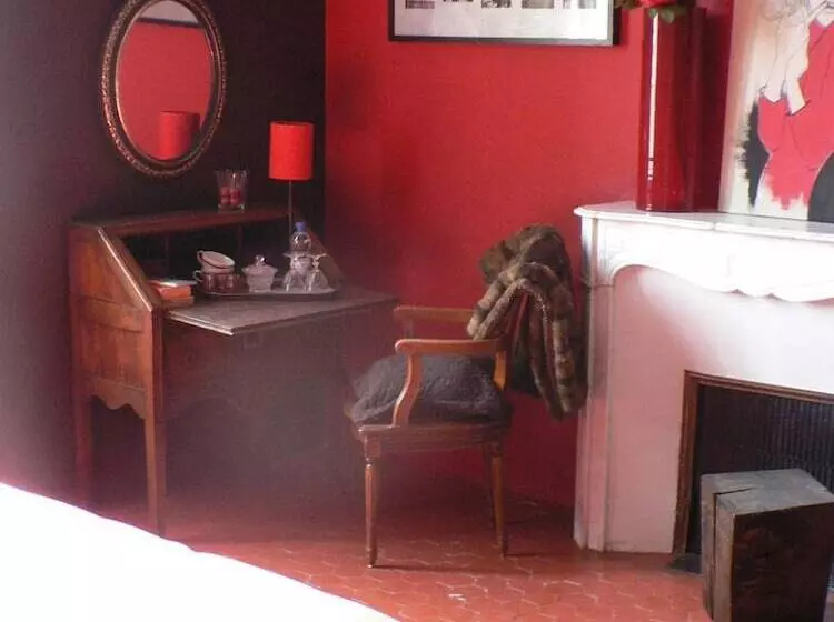 تختخواب و صبحانه Chambres D'hôtes Maison Auguste