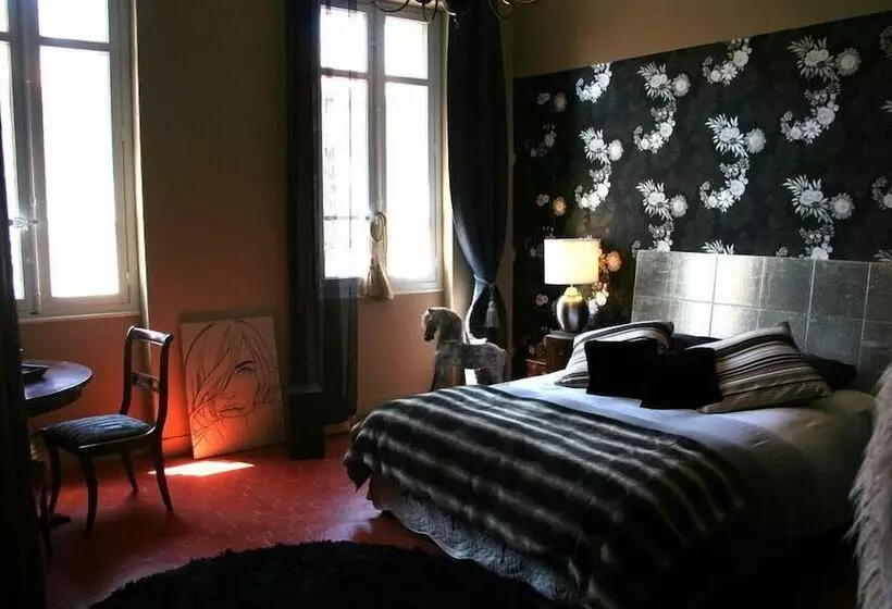 تختخواب و صبحانه Chambres D'hôtes Maison Auguste