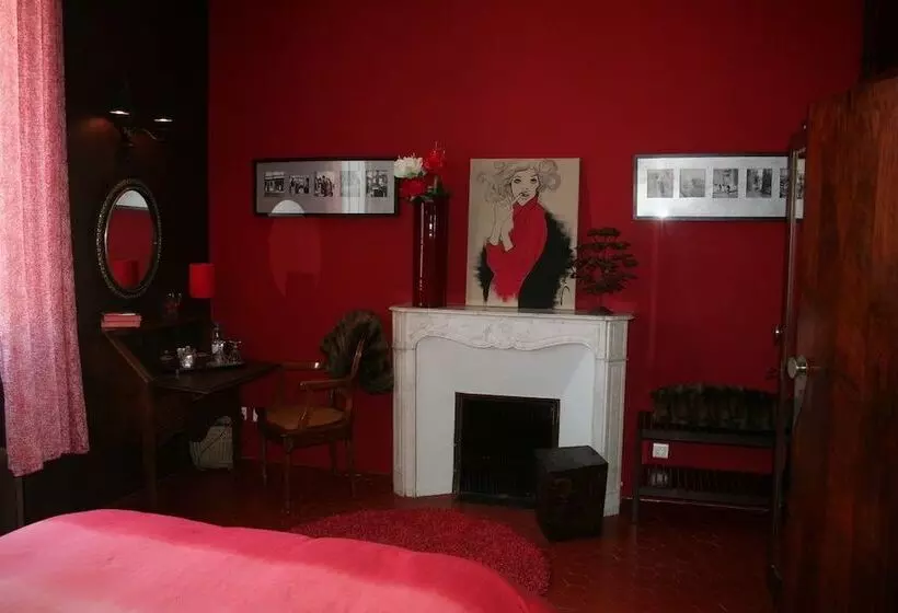 تختخواب و صبحانه Chambres D'hôtes Maison Auguste