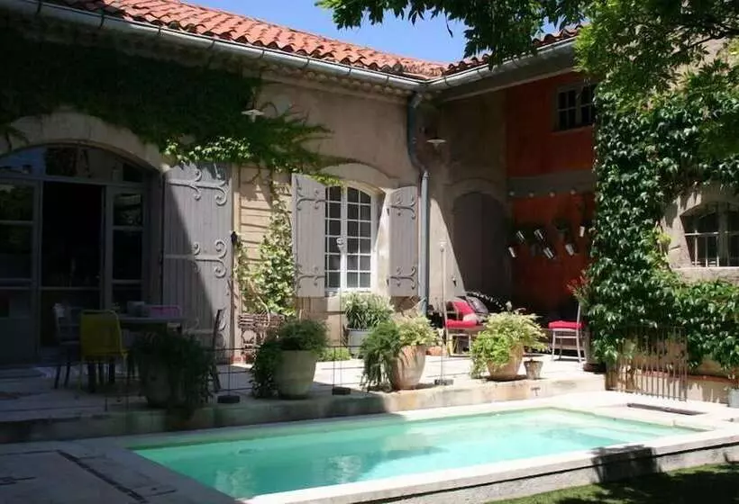 تختخواب و صبحانه Chambres D'hôtes Maison Auguste
