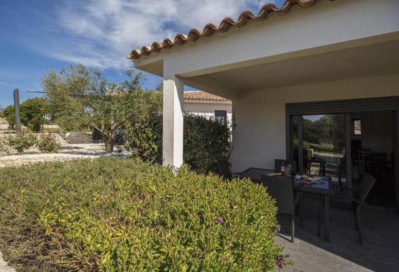 تختخواب و صبحانه L Albitru