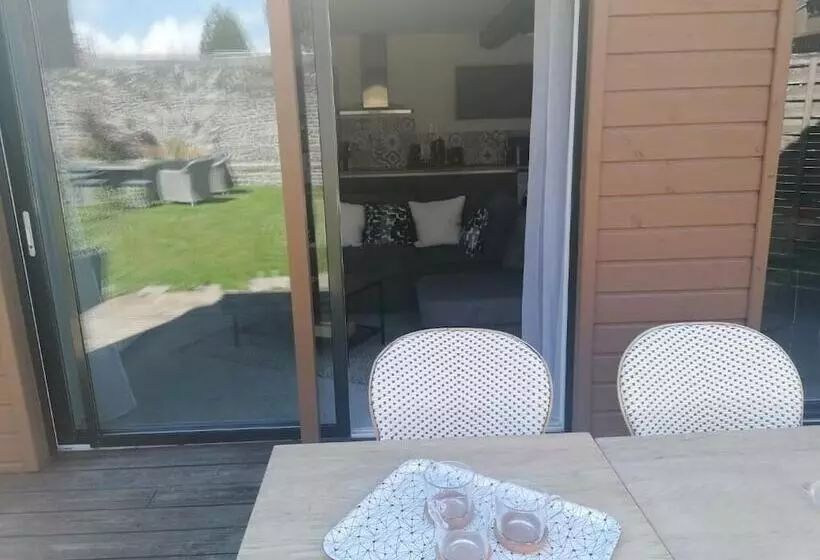 تختخواب و صبحانه L âme Du Gourmand