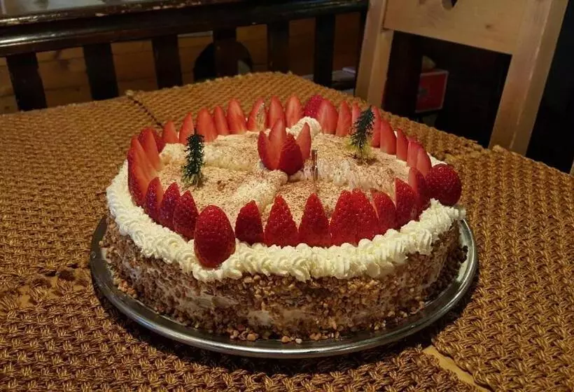 تختخواب و صبحانه La Bournerie
