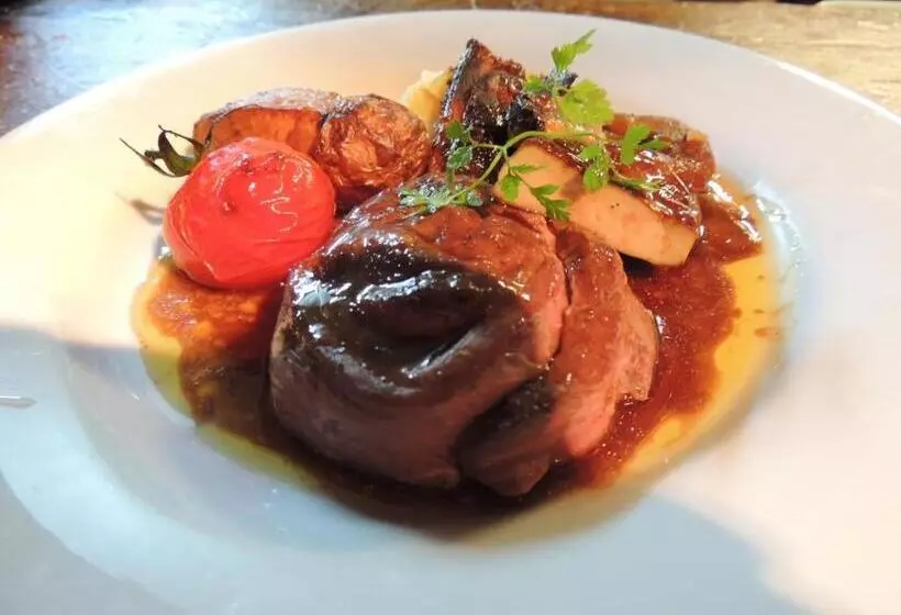 تختخواب و صبحانه La Bournerie