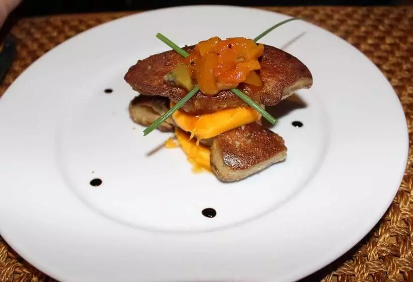 تختخواب و صبحانه La Bournerie