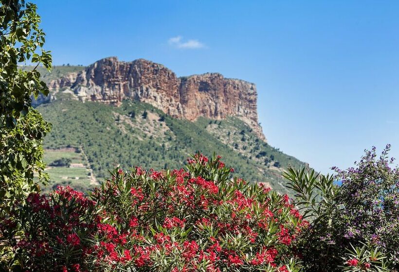 تختخواب و صبحانه La Demeure Insoupconnée