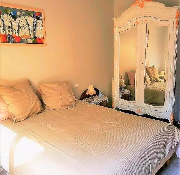 Bed and Breakfast La Maison Rouge