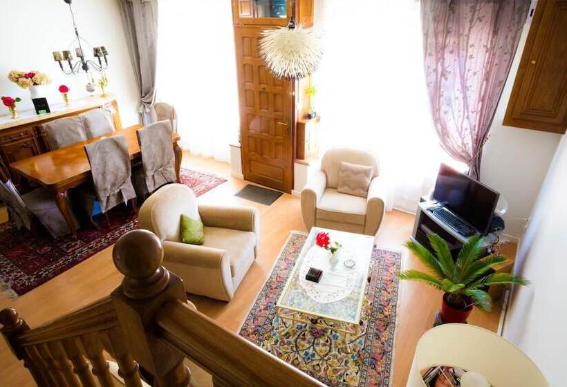 צימר La Petite Maison Pres De L Eglise