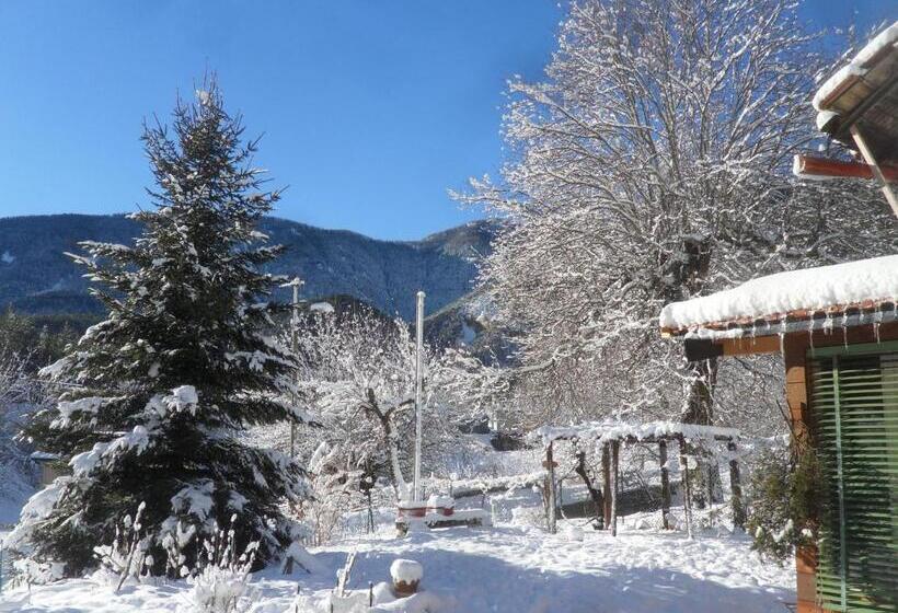 ベッドアンドブレックファースト La Vieille Maison Biselli