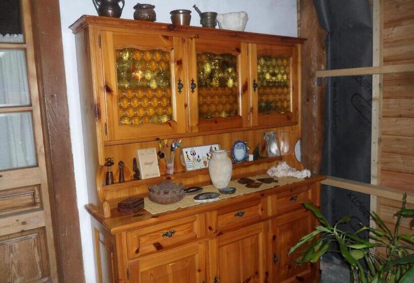 ベッドアンドブレックファースト La Vieille Maison Biselli