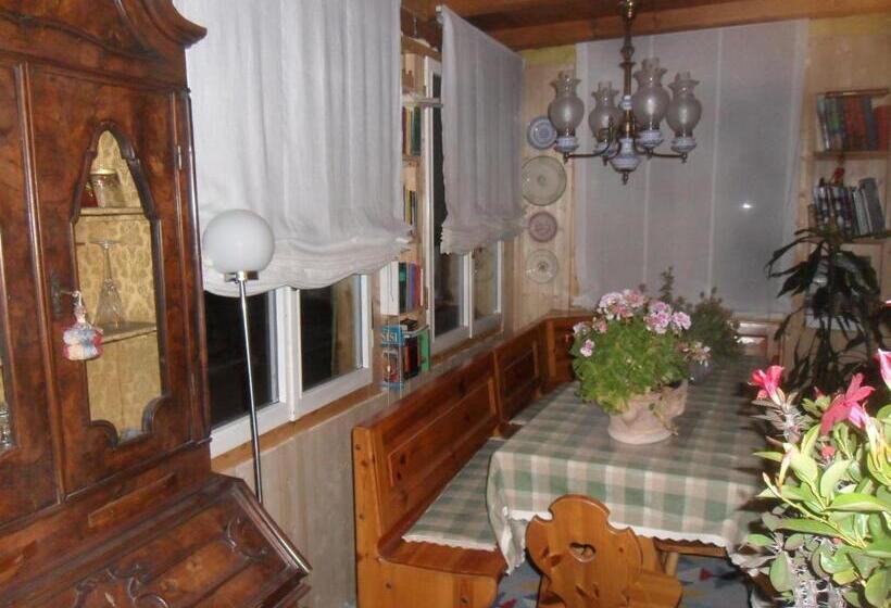 ベッドアンドブレックファースト La Vieille Maison Biselli