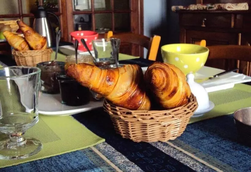Aamiaismajoitus (B&B) Les Chambres Des Dames