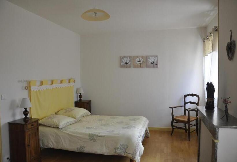 مبيت وإفطار Les Cigales