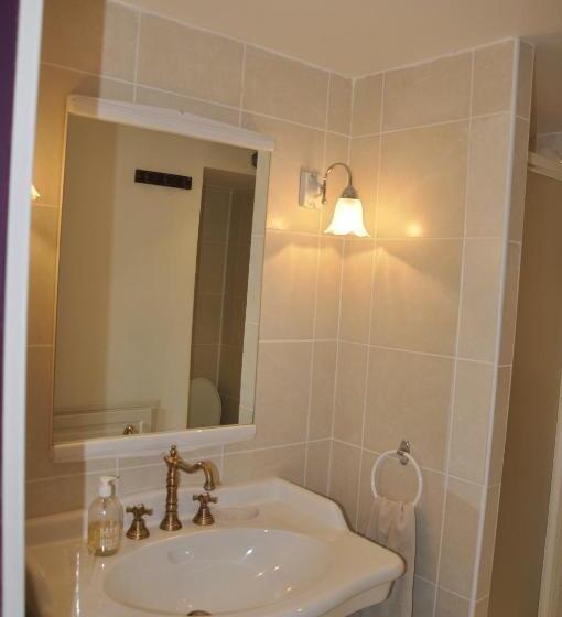 مبيت وإفطار Les Cigales