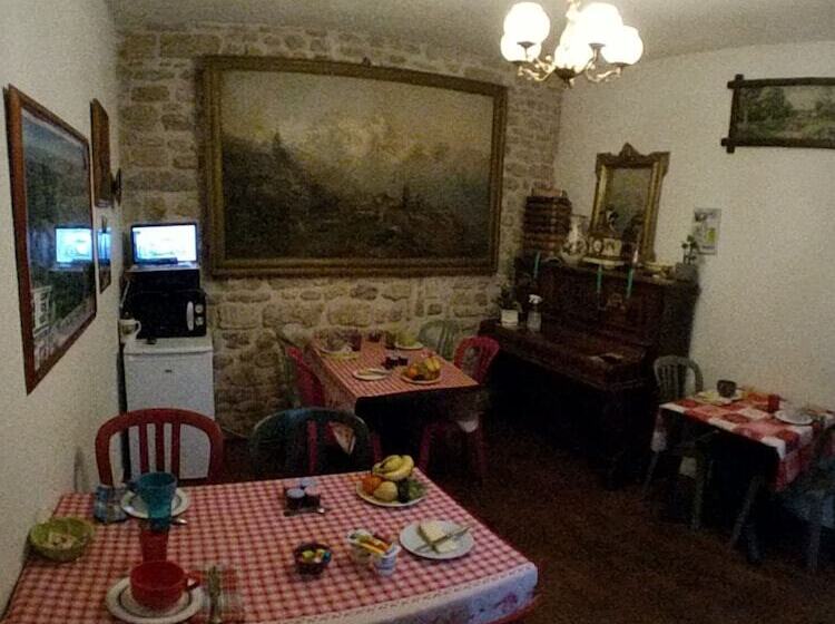 مبيت وإفطار A La Grenouille Du Jura