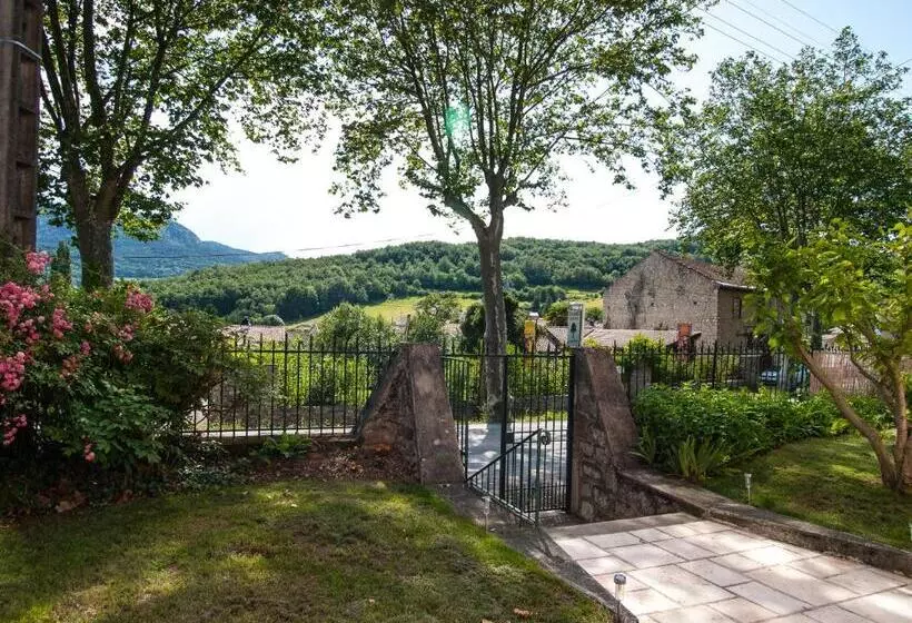 Aamiaismajoitus (B&B) Au Petit Verger
