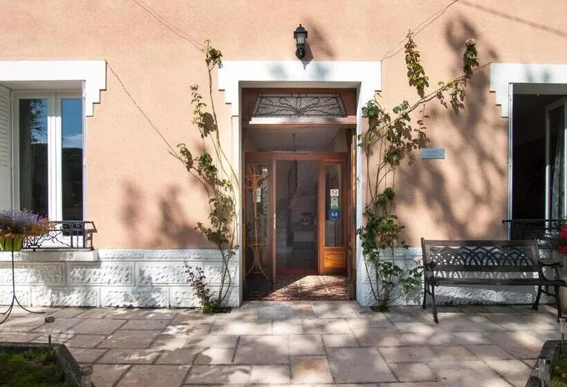 Aamiaismajoitus (B&B) Au Petit Verger