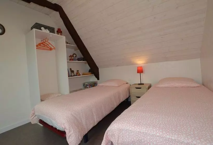 Aamiaismajoitus (B&B) Chambres D Hôtes La Fontaine Garel
