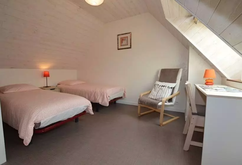 Aamiaismajoitus (B&B) Chambres D Hôtes La Fontaine Garel