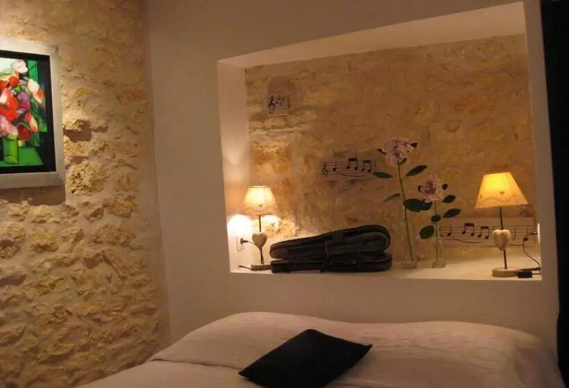 ベッドアンドブレックファースト Chambres D'hôtes La Maline