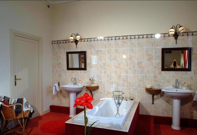 مبيت وإفطار Domaine De L'oie Rouge