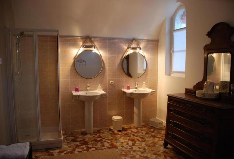 مبيت وإفطار Domaine De L'oie Rouge